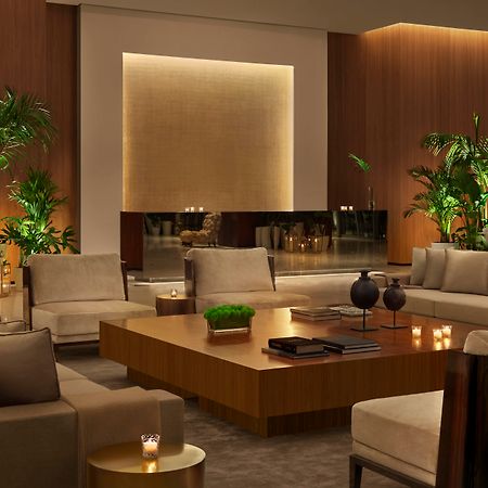 The Abu Dhabi Edition Zewnętrze zdjęcie The lobby of the Mandarin Oriental, Tokyo