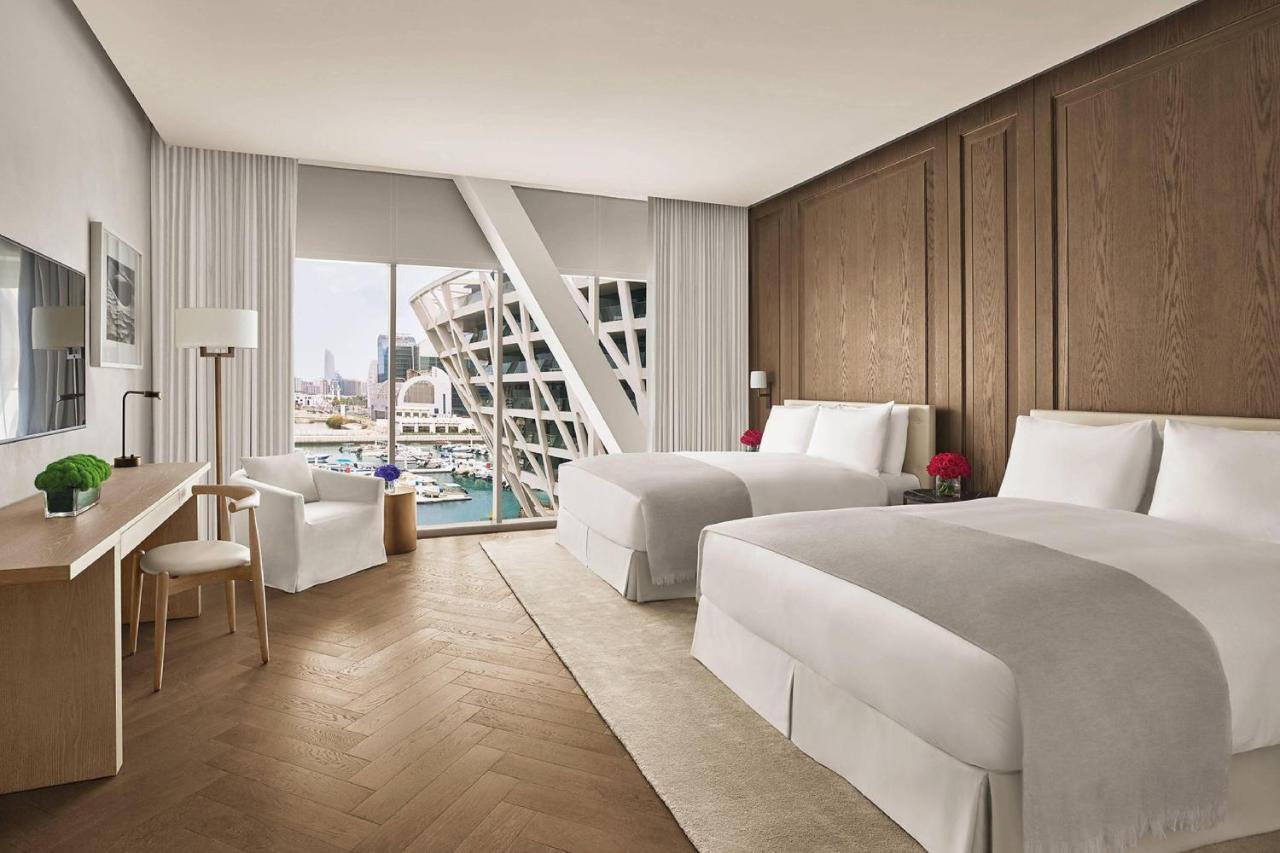 The Abu Dhabi Edition Zewnętrze zdjęcie A guest room