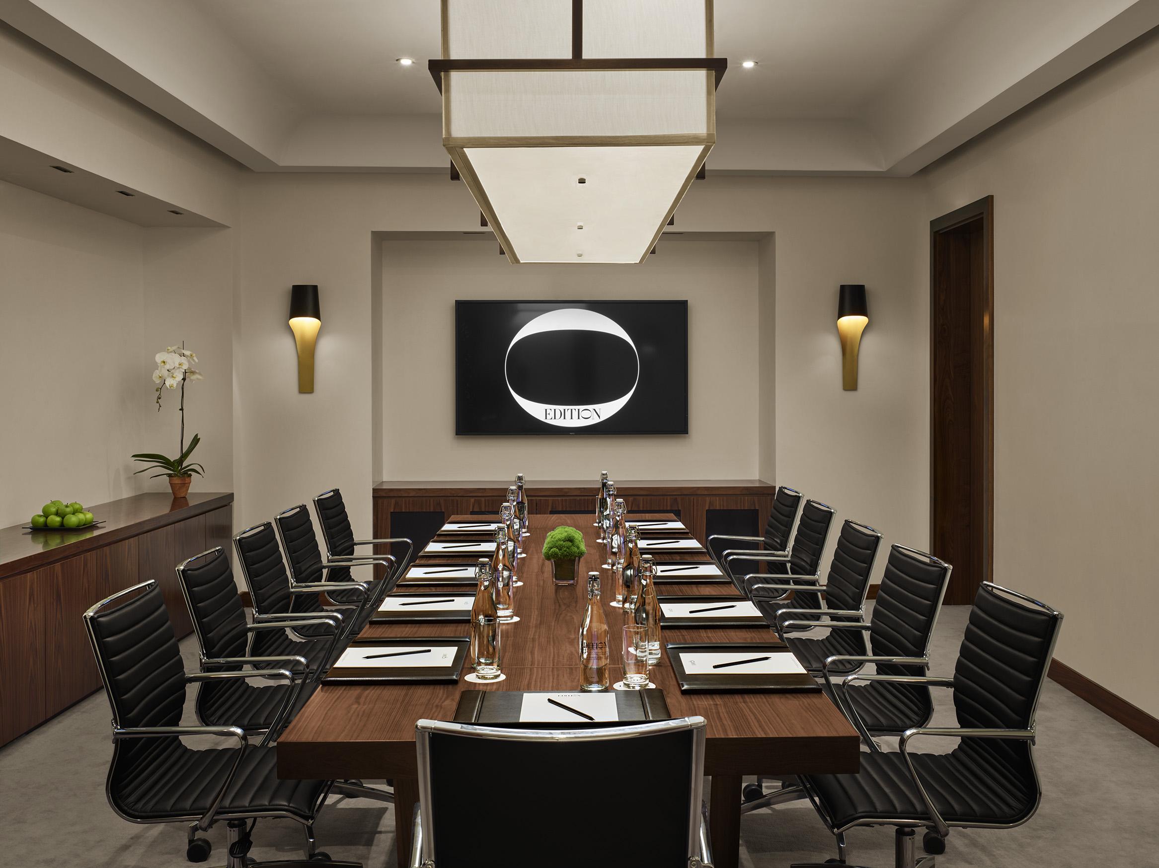 The Abu Dhabi Edition Zewnętrze zdjęcie Boardroom